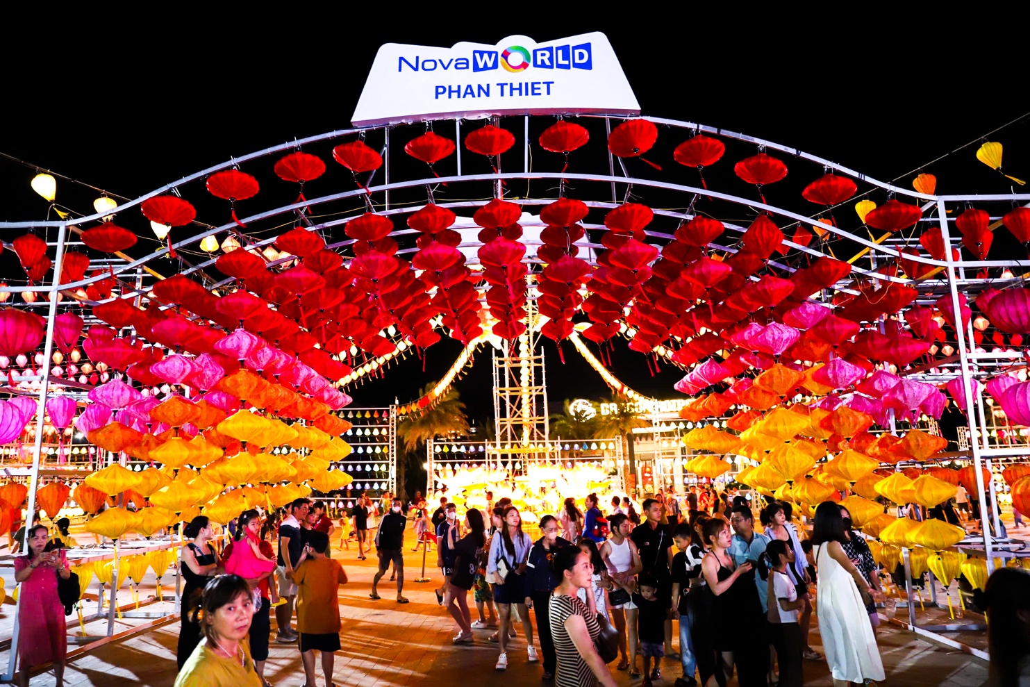 NovaWorld Phan Thiết với công trình "Quảng trường lồng đèn biển”